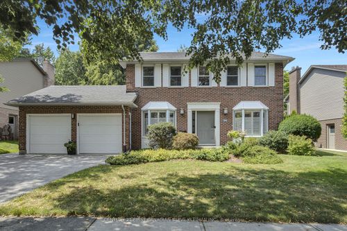 {{alt}} | Card Image