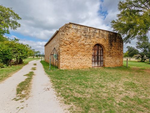 400 Old Comanche Rd, Early, TX, 76802-2168 | Card Image