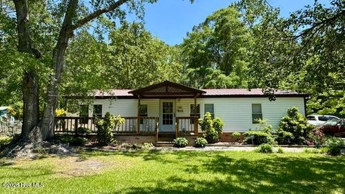 648 Old Church Rd, Swansboro, NC, 28584-7457 | Card Image
