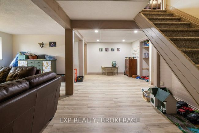 1038 Mccallum Lane, House other with 4 bedrooms, 3 bathrooms and 3 parking in Sydenham ON | Image 29