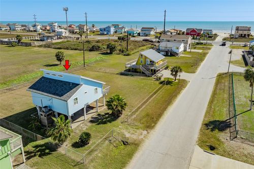 4215 San Jacinto Dr, Galveston, TX, 77554-9616 | Card Image