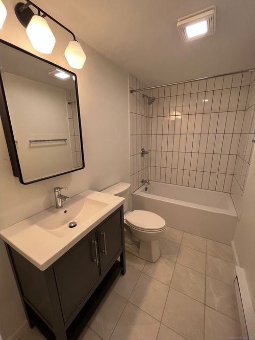 52c-46 Orchard St, New Haven, CT, 06519-1075 | Card Image