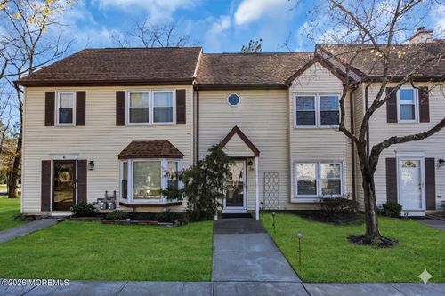 39 Independence Ct, Jackson, NJ, 08527-2236 | Card Image