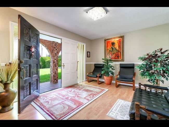 6005 Humphries Pl, House other with 5 bedrooms, 3 bathrooms and 6 parking in Burnaby BC | Image 6