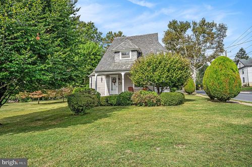 1640 Walnut Ave, ORELAND, PA, 19075-1622 | Card Image