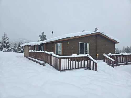 22860 Bliss Rd, Sprague River, OR, 97639-8615 | Card Image