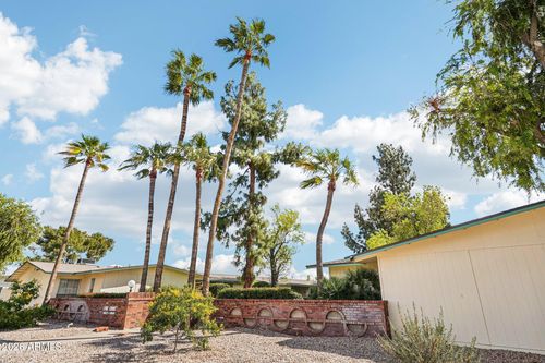 10529 W Wheatridge Drive, Sun City, AZ, 85373 | Card Image