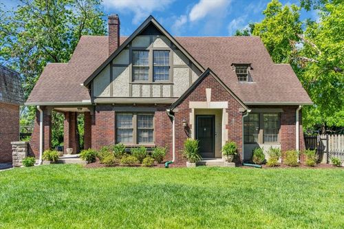 115 Cherokee Rd, Nashville, TN, 37205-1815 | Card Image