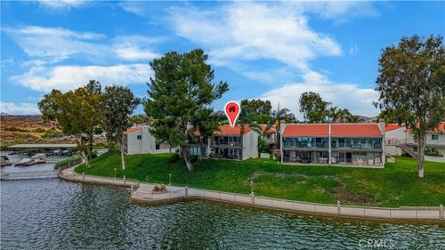 12-22212 Treasure Island Dr, Canyon Lake, CA, 92587-7605 | Card Image