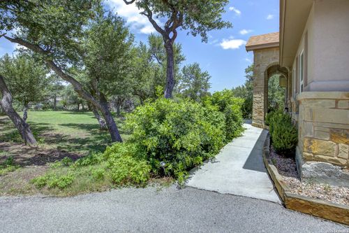861 Rutherford, Fischer, TX, 78623-2052 | Card Image