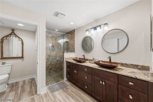 102-11040 Harbour Yacht Ct, FORT MYERS, FL, 33908-1117 | Card Image