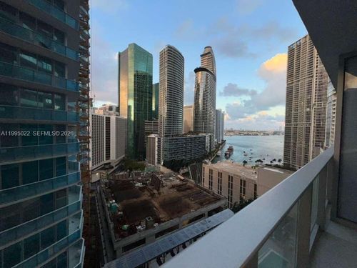 apt-2004-77 Se 5th St, Miami, FL, 33131-4074 | Card Image