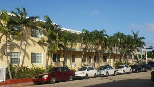 15-7400 Harding Ave, Miami Beach, FL, 33141-2743 | Card Image