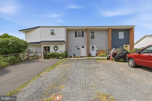135 Beeden Ln, FRONT ROYAL, VA, 22630-2203 | Card Image