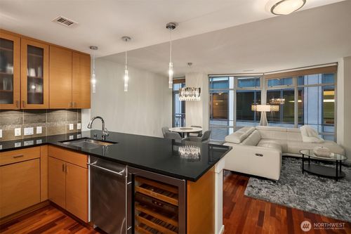 3206-819 Virginia St, Seattle, WA, 98101-4432 | Card Image