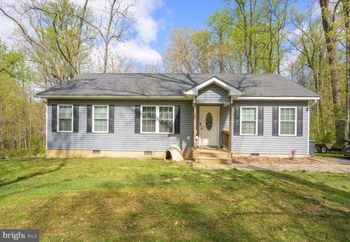 191 Blueberry Ln, HARPERS FERRY, WV, 25425-6057 | Card Image