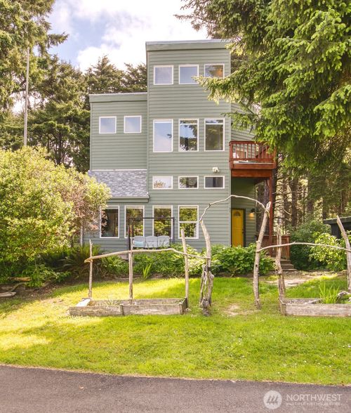 24 Nancy Ln, Copalis Beach, WA, 98535-1222 | Card Image