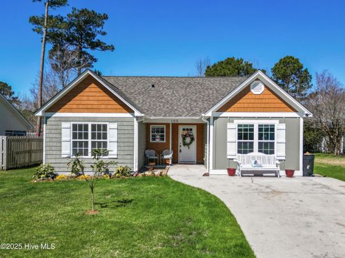 105 Bay Tree Cir, Hampstead, NC, 28443-2410 | Card Image