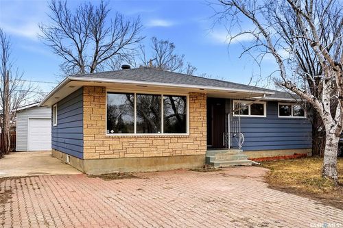 3814 25th Ave, Regina, SK, S4S1L9 | Card Image