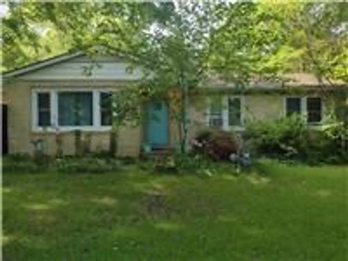1927 W Wedington Dr, Fayetteville, AR, 72701-1658 | Card Image