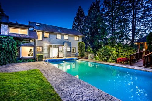 1704 Pierard Road, North Vancouver, BC, V7J1Y2 | Card Image