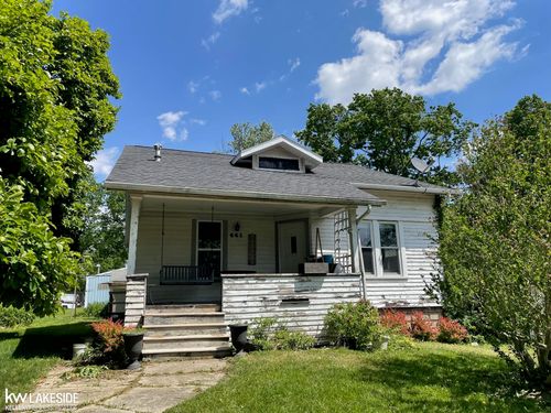 441 E Saint Clair St, Almont, MI, 48003-8702 | Card Image