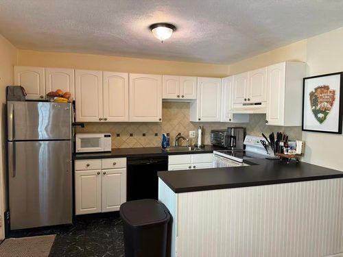 ct2-207 Samoset St, Plymouth, MA, 02360-4872 | Card Image