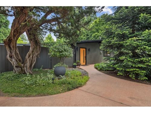 7725 Sw Stewart St, Portland, OR, 97223-9353 | Card Image