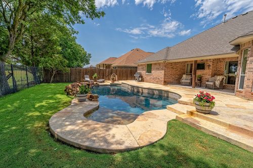 806 N Tejas Dr, Sanger, TX, 76266-4011 | Card Image