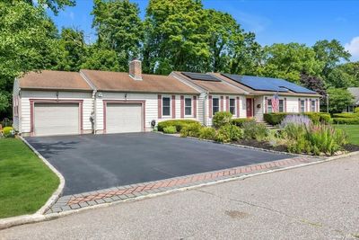 6 Marina Lane, House other with 4 bedrooms, 2 bathrooms and null parking in Bayport NY | Image 2