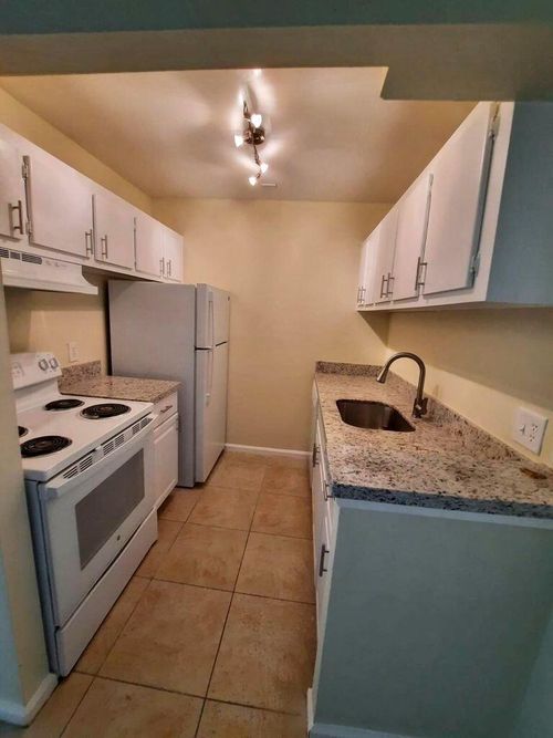 apt-b29-1500 N Congress Ave, West Palm Beach, FL, 33401-1708 | Card Image
