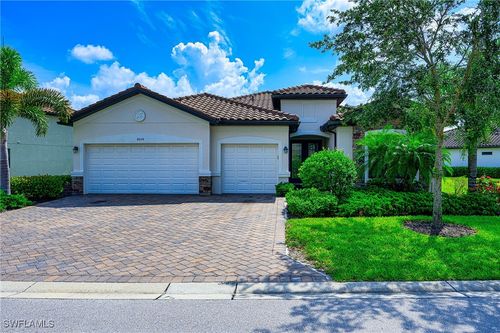 4604 Abaca Cir, NAPLES, FL, 34119-9826 | Card Image