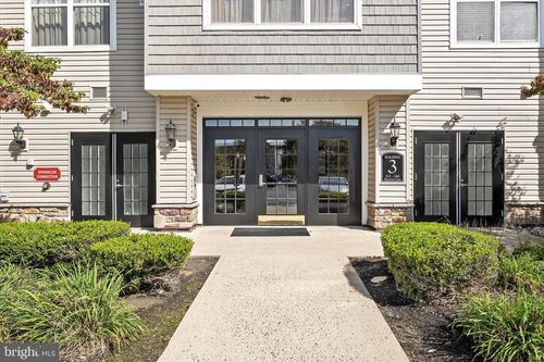 325 Masterson Ct, Ewing, NJ, 08618-1439 | Card Image
