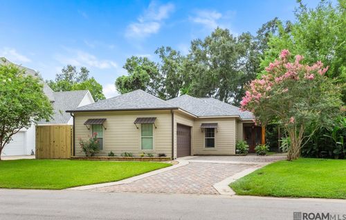 955 Aberdeen Ave, Baton Rouge, LA, 70808-3702 | Card Image