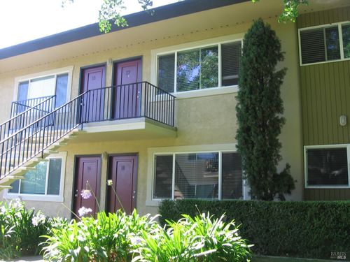 apt-22-2060 Wilkins Ave, Napa, CA, 94559-4167 | Card Image