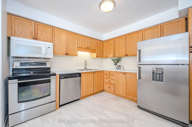 47 - 30 Imperial Rd S, Condo with 4 bedrooms, 3 bathrooms and 1 parking in Guelph ON | Image 12