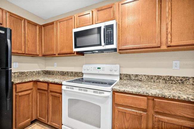 BLDG-7J - 4600 E Moody Blvd, Condo with 2 bedrooms, 2 bathrooms and null parking in BUNNELL FL | Image 5
