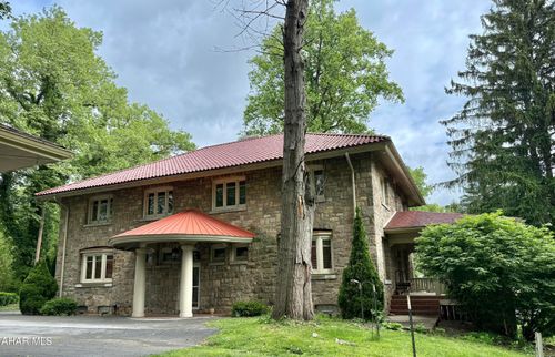 3405 Crescent Rd, Altoona, PA, 16602-1829 | Card Image