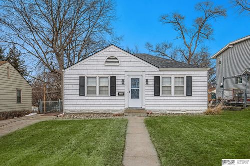 7710 Maywood St, Ralston, NE, 68127-3821 | Card Image