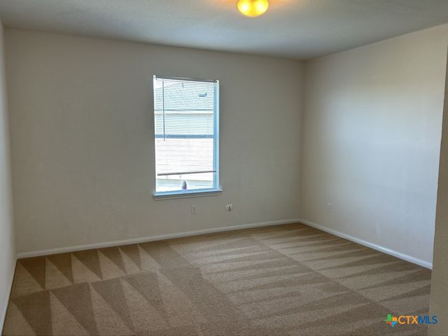 6504 Griffith Loop, House other with 3 bedrooms, 3 bathrooms and null parking in Killeen TX | Image 11