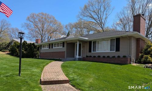 7 N Ledge Rock Rd, Niantic, CT, 06357-1509 | Card Image