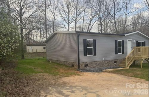 3007 Michelle Dr, Newton, NC, 28658-7626 | Card Image