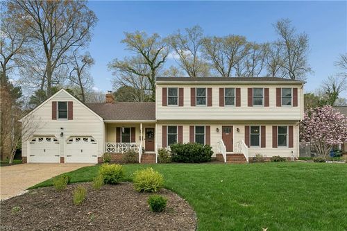 79 Queens Ct, Newport News, VA, 23606-2000 | Card Image