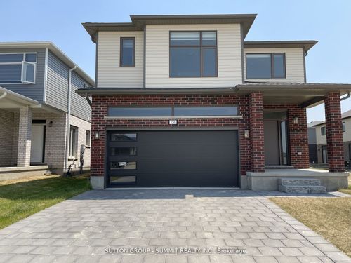 150 Knott Dr, London, ON, N6L0G6 | Card Image