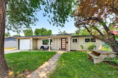 7826 W Westover Dr, Boise, ID, 83704-7220 | Card Image