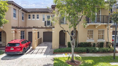 4414 Morgan Ln, Davie, FL, 33328-8600 | Card Image