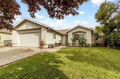 200 Hadar Avenue, Parlier, CA, 93648 | Card Image