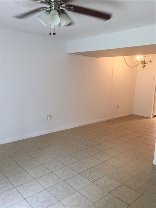 apt-c1-801 W Oakland Park Blvd, Wilton Manors, FL, 33311-1744 | Card Image