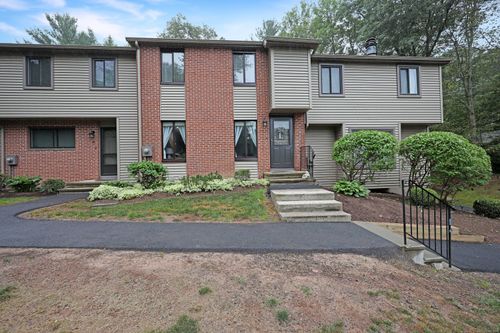 44-44 Hitching Post Ln, Glastonbury, CT, 06033-3311 | Card Image