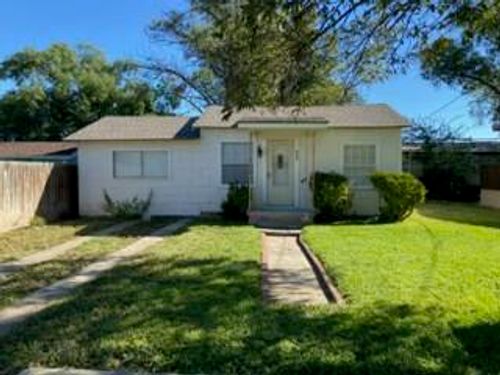 805 Mesquite Ave, Sonora, TX, 76950-7618 | Card Image